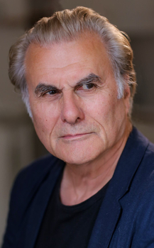 Oliver Cotton